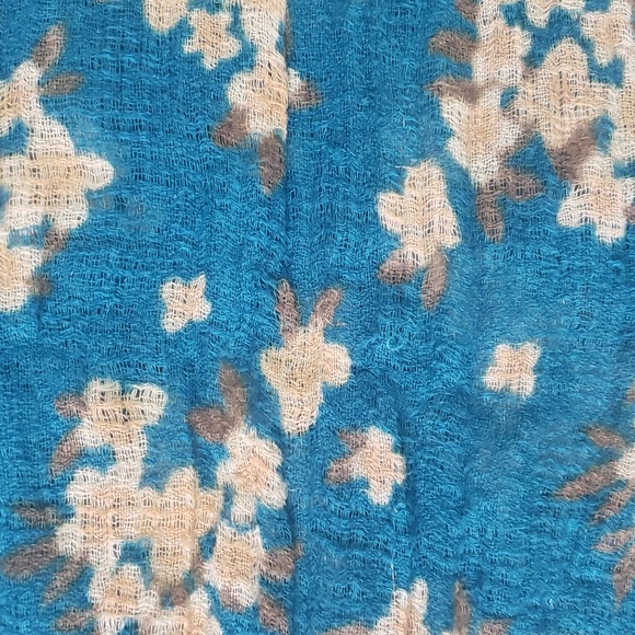 ***$3 add on - Gauze fabric infinity scarf - Picture 3 of 7